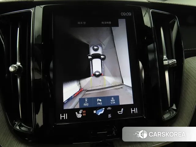 Volvo XC60 second Generation 2019 Белый из Кореи, фото 2