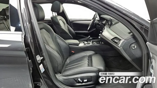 BMW 5 Series (G30) id 2850812 из Кореи 2