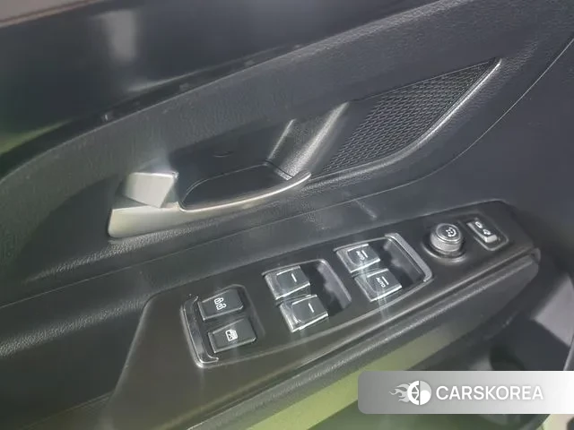 Ssangyong Beautiful Korando 2021 Жемчужный цвет из Кореи, фото 2