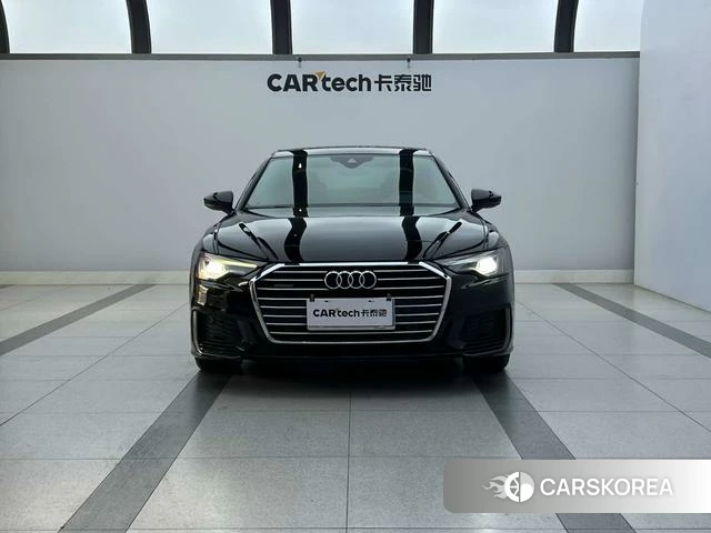 Audi A6L 2021 Черный из Китая, фото 2