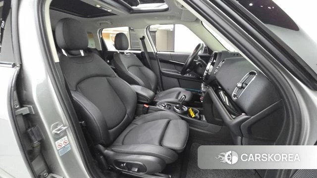 Mini Cooper Countryman 2024 Серебристо-серый из Кореи, фото 2