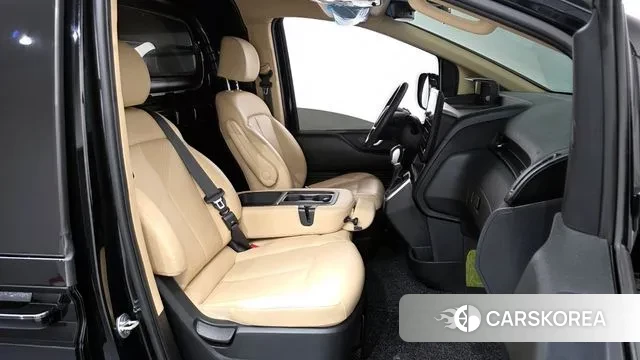 Hyundai Staria 2021 Черный из Кореи, фото 2