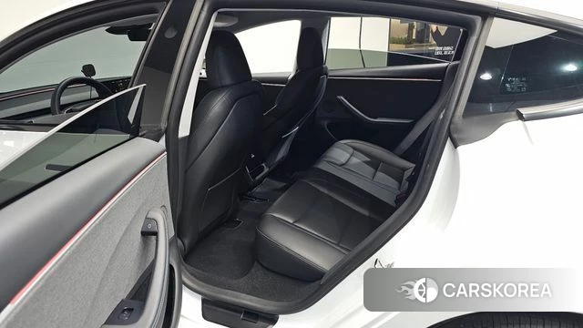 Tesla Model 3 2024 Белый из Кореи, фото 2