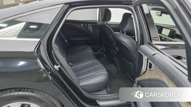 Kia K8 2023 Черный из Кореи, фото 2