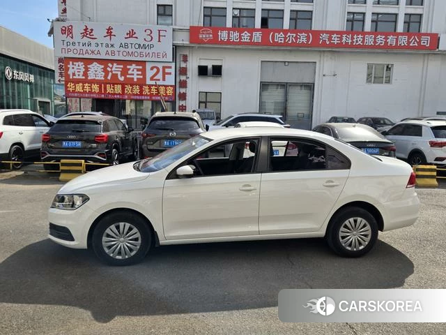 Volkswagen Santana 2021 Белый из Китая, фото 2