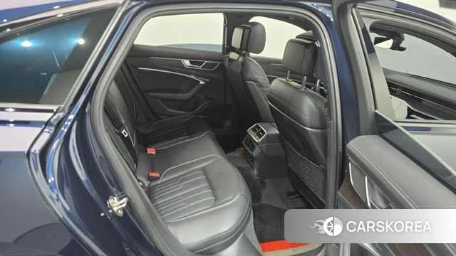 Audi A6 (C8) 2023 Синий из Кореи, фото 2