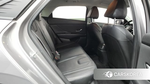 Hyundai Avante (CN7) 2020 Серебристо-серый из Кореи, фото 2