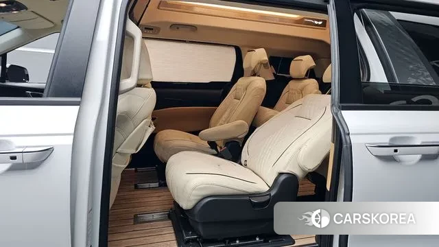 Kia Carnival 4th generation 2023 Белый из Кореи, фото 2