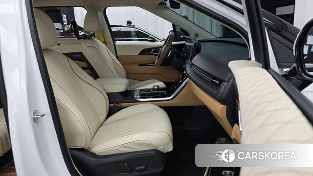 Kia Carnival 4th generation 2022 Белый из Кореи, фото 2