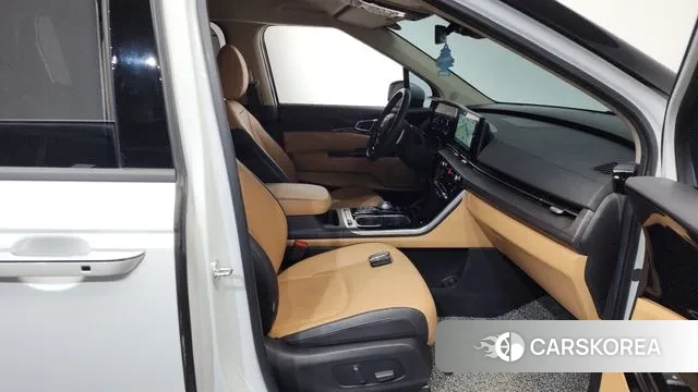 Kia Carnival 4th generation 2023 Белый из Кореи, фото 2