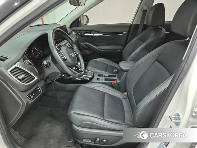 Kia Seltos 2021 Белый из Кореи, фото 2