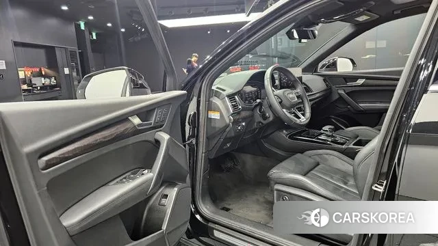 Audi Q5 (FY) 2023 Черный из Кореи, фото 2