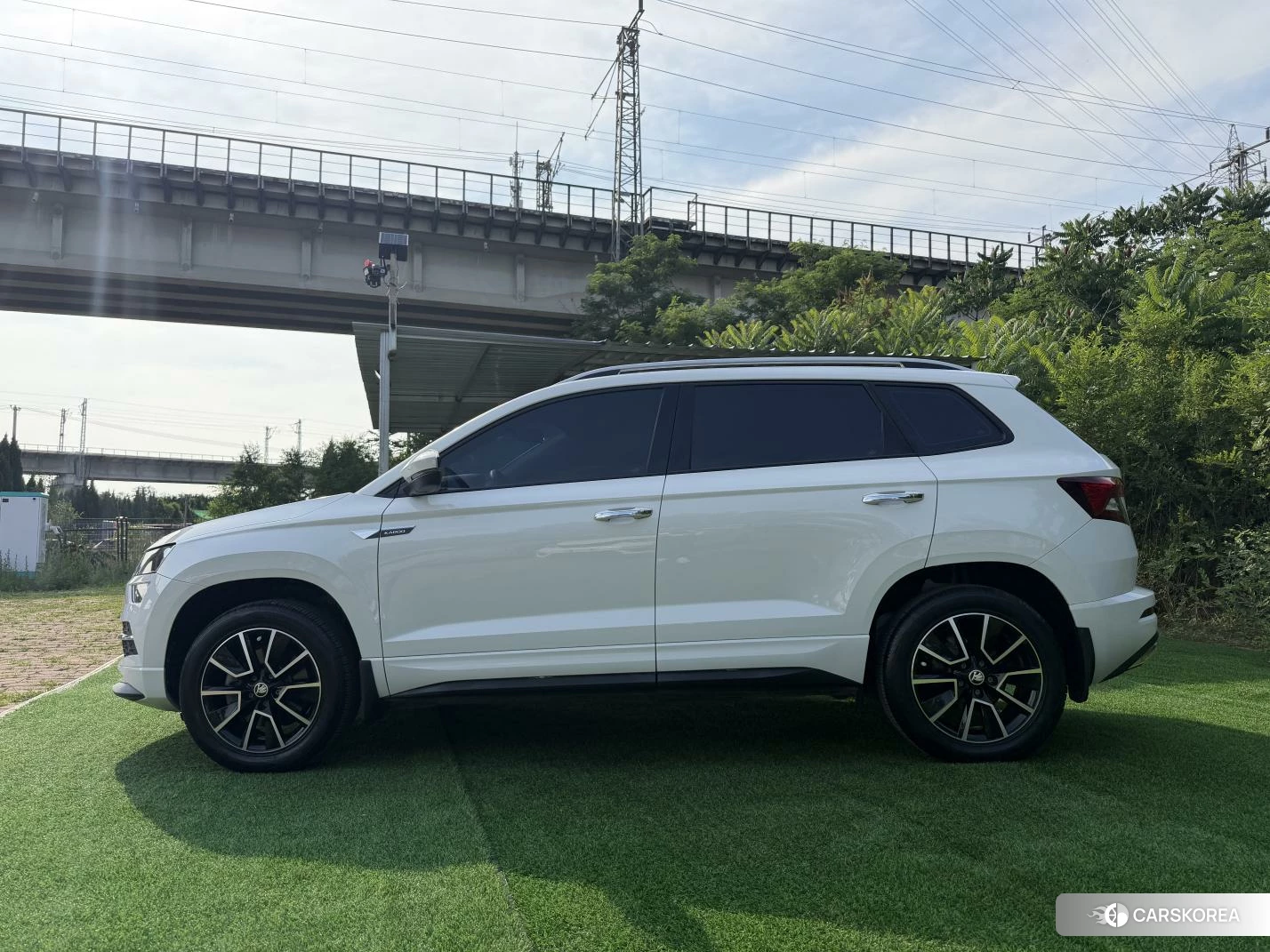 Skoda Krok 2022 Белый из Китая, фото 2