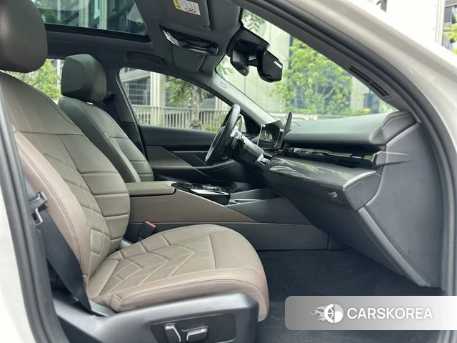 BMW 5 series 2024 Белый из Китая, фото 2