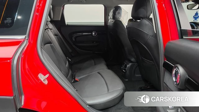 Mini Cooper Clubman 2024 Красный из Кореи, фото 2