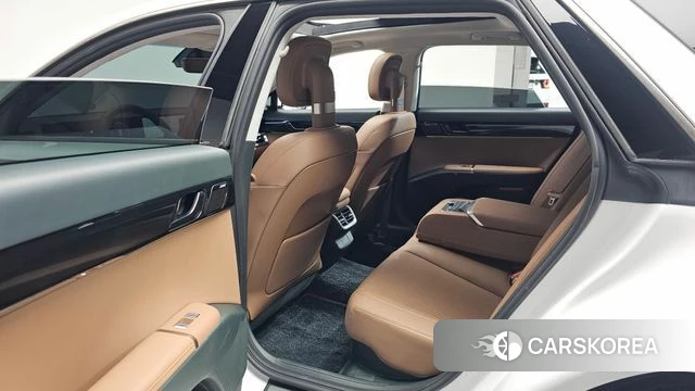 Hyundai Grandeur Hybrid (GN7) 2023 Белый из Кореи, фото 2