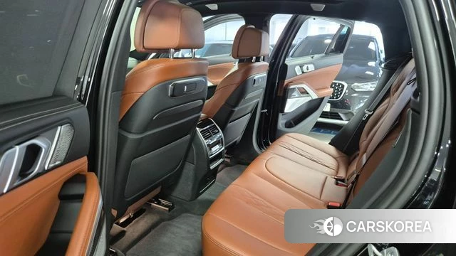 BMW X6 (G06) 2024 Черный из Кореи, фото 2
