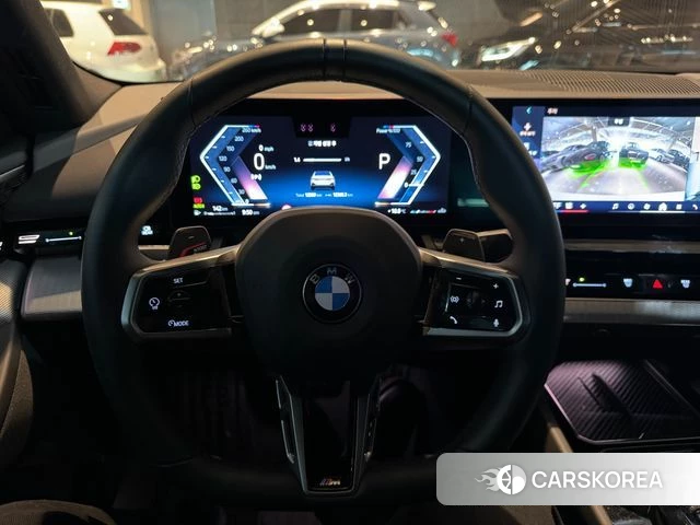 BMW 5 Series (G60) 2024 Белый из Кореи, фото 2