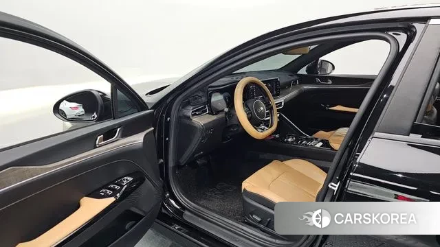 Kia K5 3rd generation 2021 Черный из Кореи, фото 2