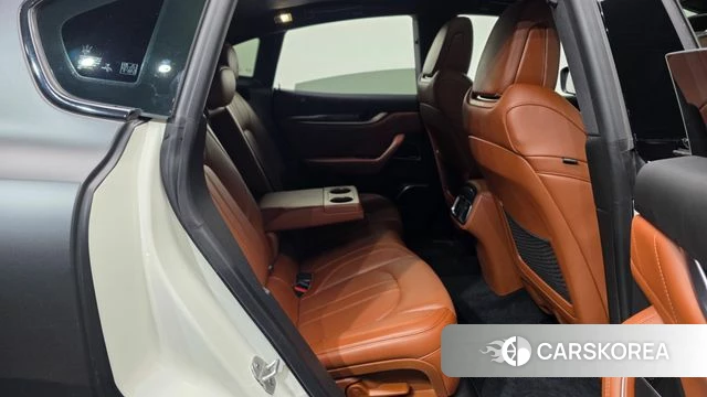 Maserati Levante 2020 Черный из Кореи, фото 2