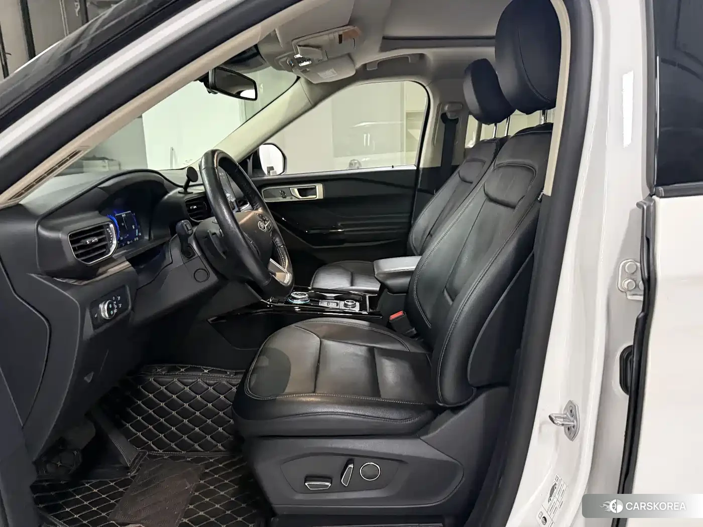 Ford Explorer 2021 Белый из Китая, фото 2