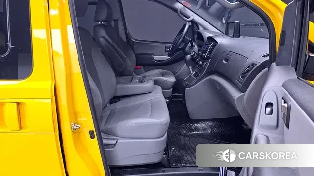 Hyundai The New Grand Starex 2018 Желтый из Кореи, фото 2