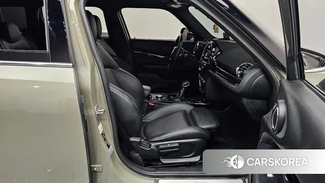 Mini Cooper Clubman 2018 Песочный из Кореи, фото 2