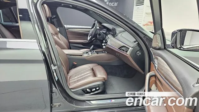 BMW 5 Series (G30) 2020 Серый из Кореи, фото 2