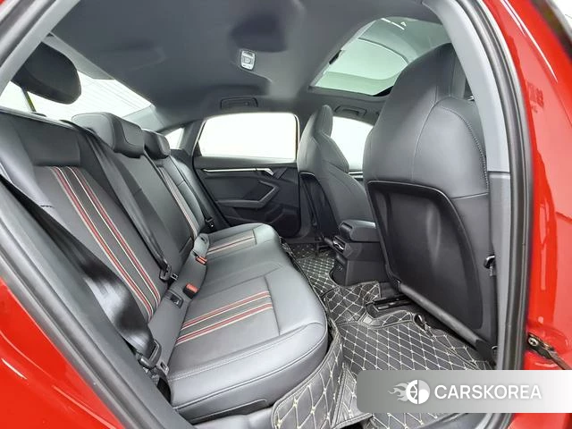 Audi A3 2023 Красный из Китая, фото 2