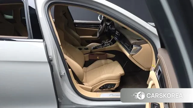 Porsche Panamera (971) 2022 Серебряный из Кореи, фото 2