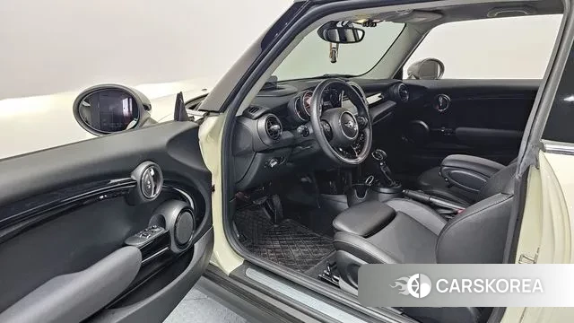 Mini Cooper 2018 Белый двухцветный из Кореи, фото 2