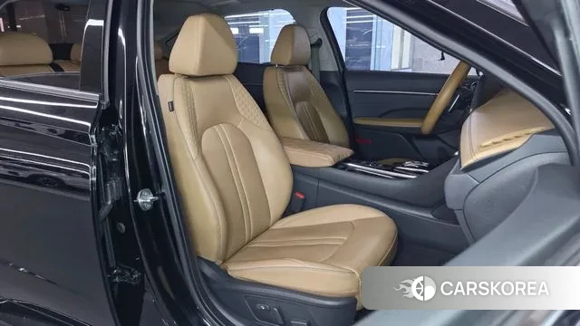 Hyundai Sonata (DN8) 2022 Черный из Кореи, фото 2