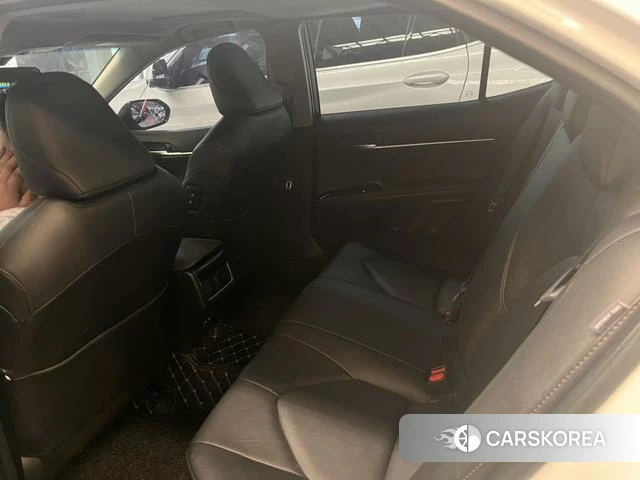 Toyota Camry 2024 Белый из Китая, фото 2