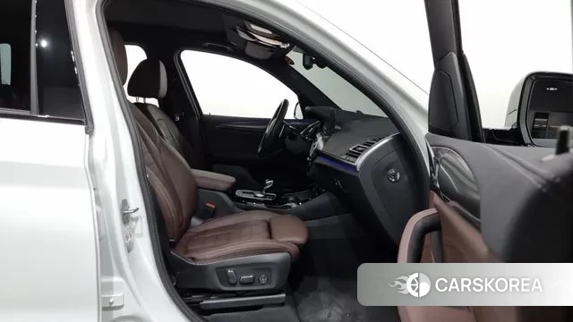 BMW X3 (G01) 2024 Белый из Кореи, фото 2