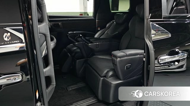 Toyota Alphard 4th Generation 2023 Черный из Кореи, фото 2