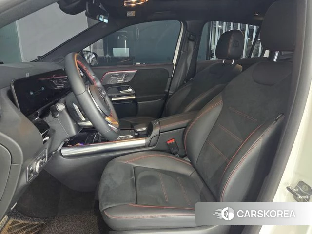 Mercedes-Benz GLA - Class H247 2023 Белый из Кореи, фото 2