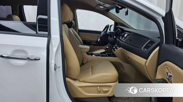 Kia The New Carnival 2018 Белый из Кореи, фото 2