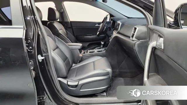 Kia Sportage The Bold 2021 Черный из Кореи, фото 2