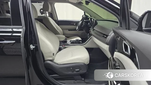 Kia Carnival 4th generation 2023 Черный из Кореи, фото 2