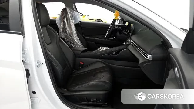 Hyundai Avante (CN7) 2023 Белый из Кореи, фото 2