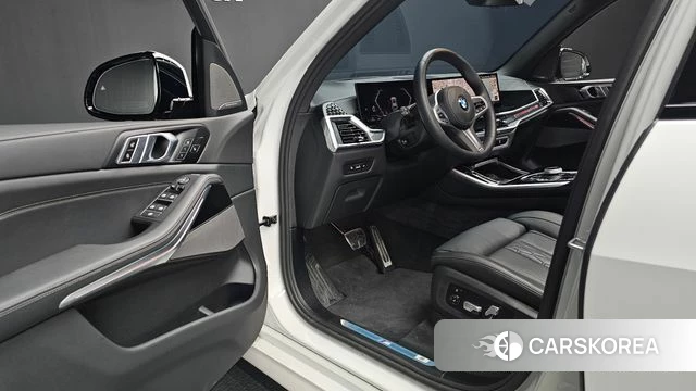 BMW X5 (G05) 2025 Белый из Кореи, фото 2