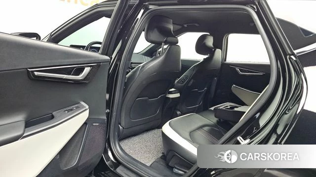 Kia EV6 2023 Черный из Кореи, фото 2