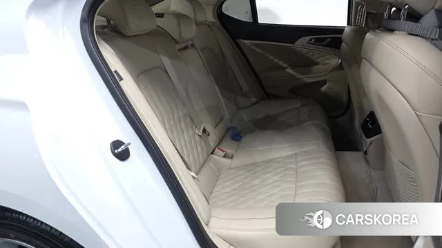 Genesis The New G70 2022 Белый из Кореи, фото 2