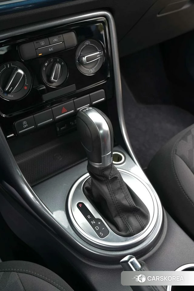 Volkswagen Beetle 2019 Синий из Китая, фото 2