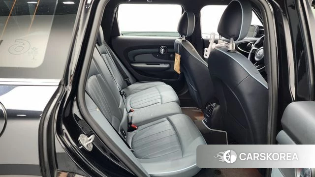 Mini Cooper S Clubman 2023 Черный из Кореи, фото 2