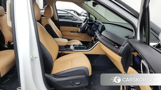 Kia Carnival 4th generation 2023 Белый из Кореи, фото 2