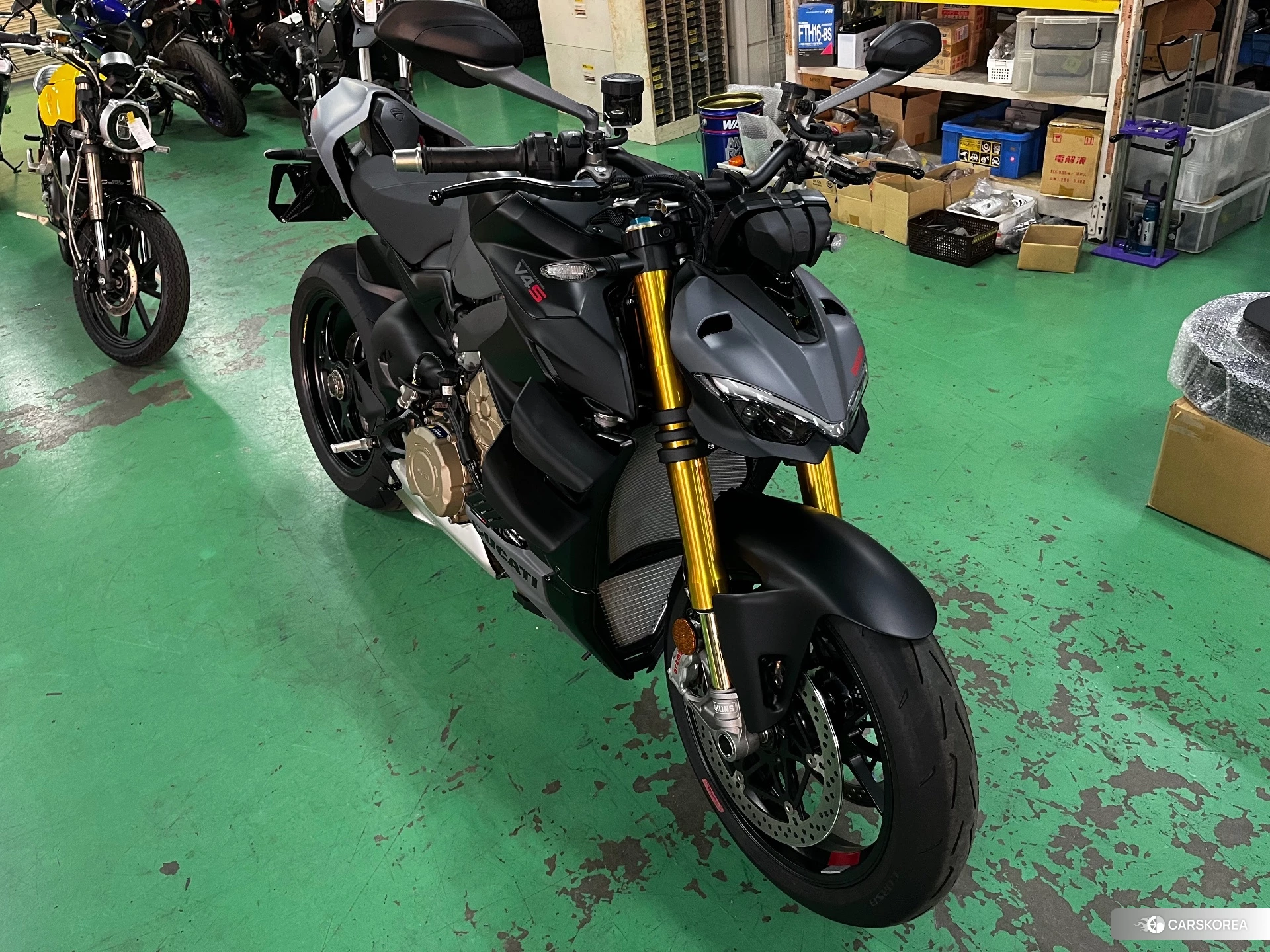 Ducati STREETFIGHTER V4 S 2024 из Японии