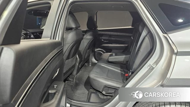 Hyundai Tucson (NX4) 2021 Серебряный из Кореи, фото 2