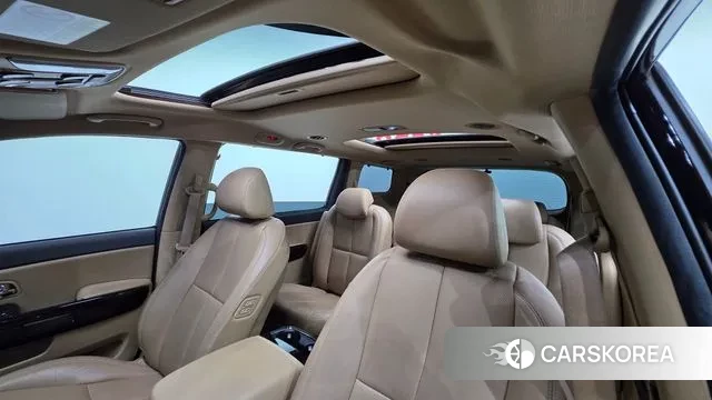 Kia The New Carnival 2019 Черный из Кореи, фото 2