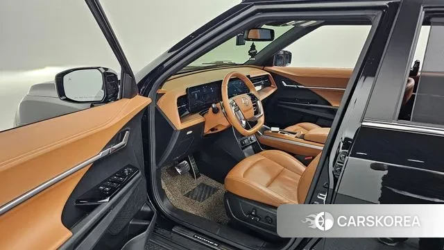 Ssangyong Torres 2024 Черный из Кореи, фото 2